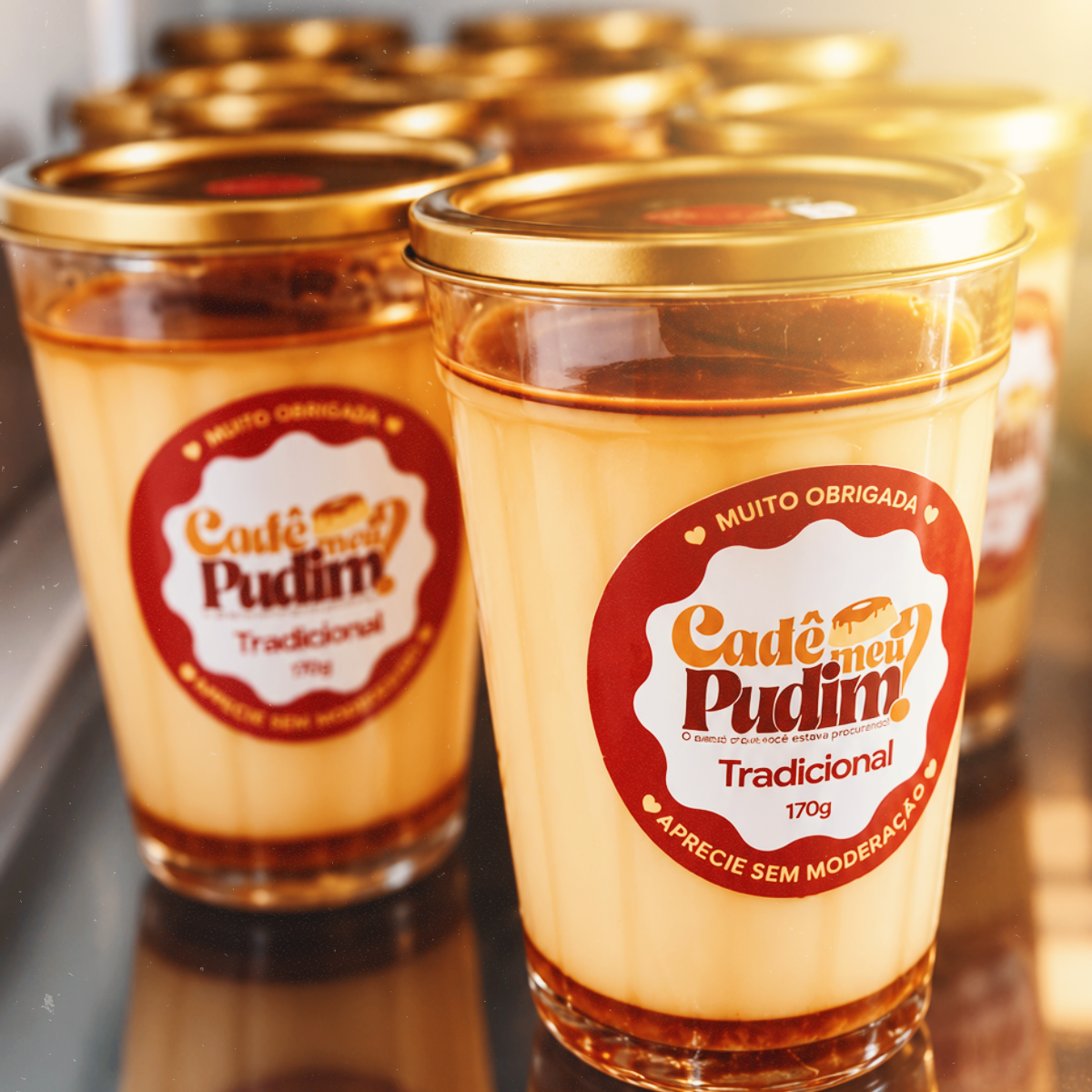 Copos de pudim Cadê meu Pudim? com calda de caramelo